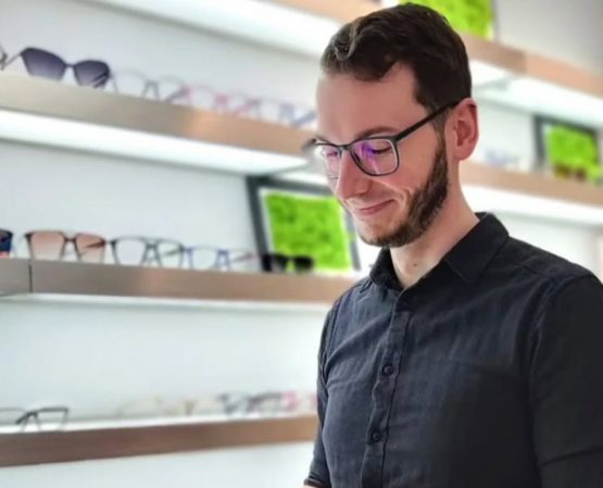 HEADRIX optik Laden 2 als Titel